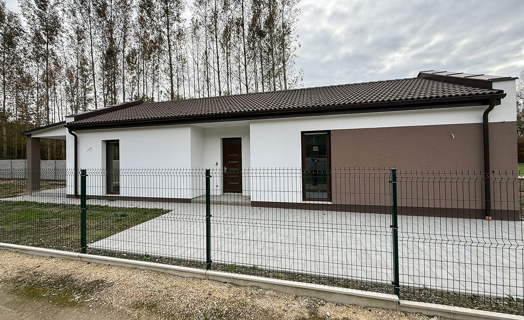 Kölesverem családi ház első